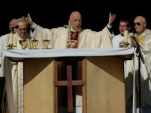 Cardinal George celebrates Mass at WYD 2008